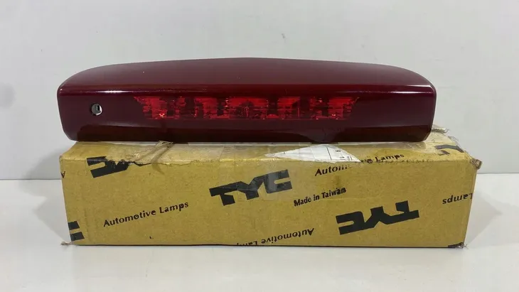 opel-corsa-d-3d-e-nowe-swiatlo-stop-led-typ-samochodu-samochody-osobowe