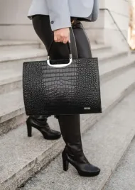 czarna-skorzana-elegancka-aktowka-krokodyl
