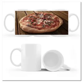 kubek-z-nadrukiem-330ml-pizza-na-drewnianym-stole