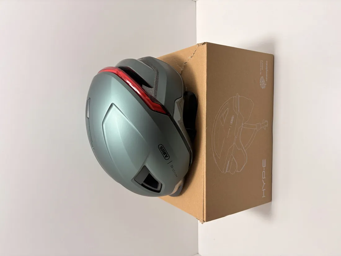 kask-rowerowy-abus-aku-06-hyp-e-r-l