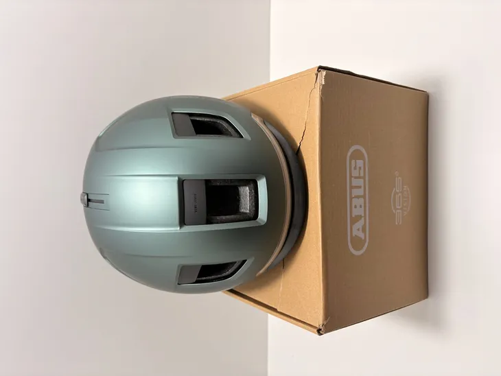 kask-rowerowy-abus-aku-06-hyp-e-r-l-produkt-wprowadzony-do-obrotu-na-terenie-ue-przed-13-12-2024-nie