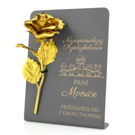 prezent-dla-nauczyciela-statuetka-zlota-roza