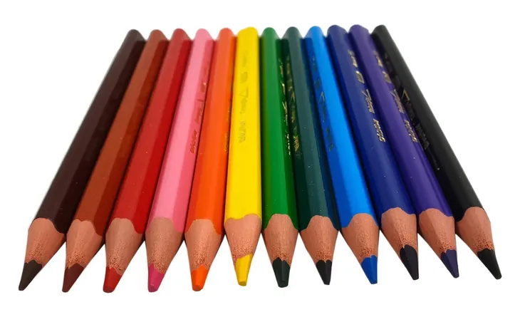 kredki-eco-evolution-triangle-10-2-kol-bls-bic-bohater-brak