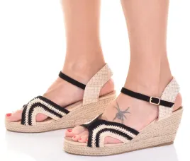 modne-sandaly-damskie-espadryle-na-koturnie-platformie-eleganckie-czarne