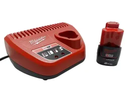 zestaw-ladujacy-milwaukee-m12-nrg-201-akumulator-2-0-ah-ladowarka