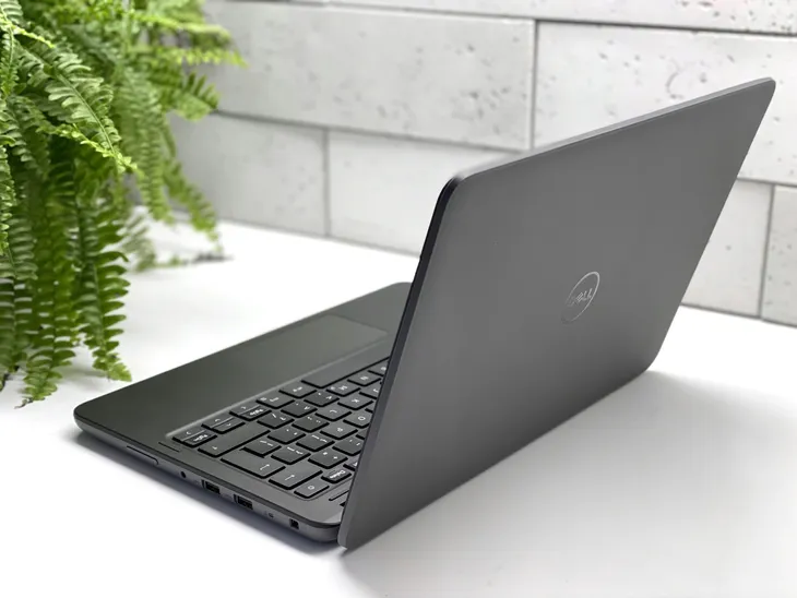 dell-latitude-3120-pentium-silver-4gb-128gb-laptop-typ-napedu-brak