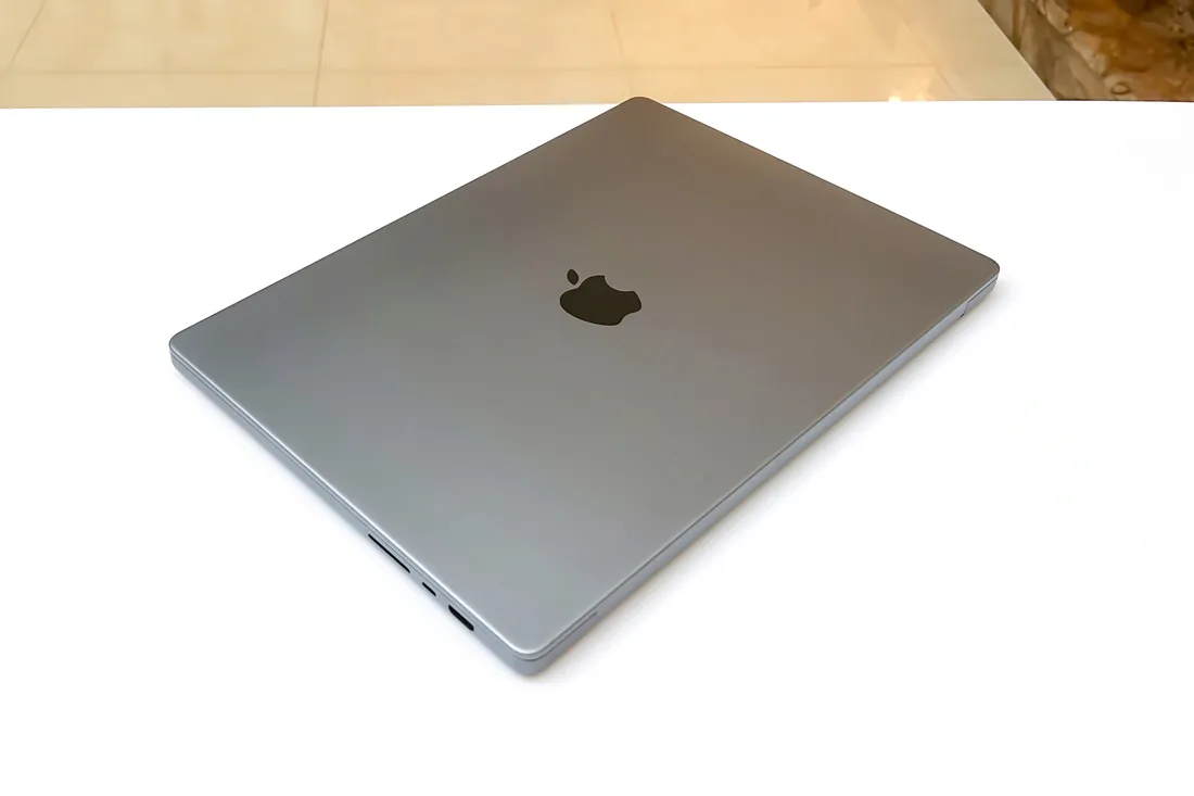 laptop-apple-macbook-pro-16-m1-pro-32gb-1tb-space-gray