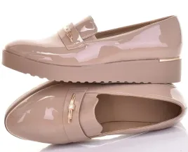 mokasyny-damskie-eleganckie-na-koturnie-ekoskora-lakierowana-ciemny-bez