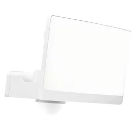 lampa-led-zewnetrzna-bialy-naswietlacz-30w-elewacyjny-z-czujnikiem-pir-ip54