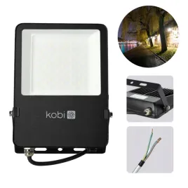 naswietlacz-led-profesjonalny-150w-4000k-na-hale-sportowa