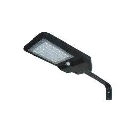 lampa-solarna-8w-4000k-na-parking-plac-ip65