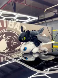 biala-furia-dragon-jak-wytresowac-smoka-figurka-przytulanka-pluszak-mis30cm