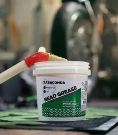 rabaconda-smar-do-montazu-opon-1kg