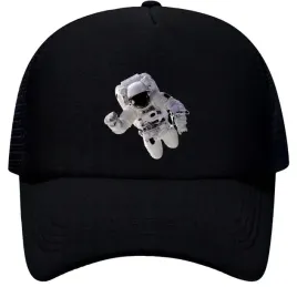 czapka-z-daszkiem-z-siatka-regulowana-nadruk-kosmonauta-kosmos-nasa-prezent