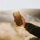 plecki-bewood-do-apple-iphone-12-pro-brazowy-material-tworzywo-sztuczne