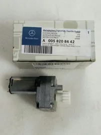 a0058208442-silnizek-elekrtyczny-oryginalny-mercedes-benz