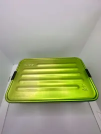 pojemnik-sigg-metal-box-plus-12l-lekki-aluminium-sciana-dzialowa