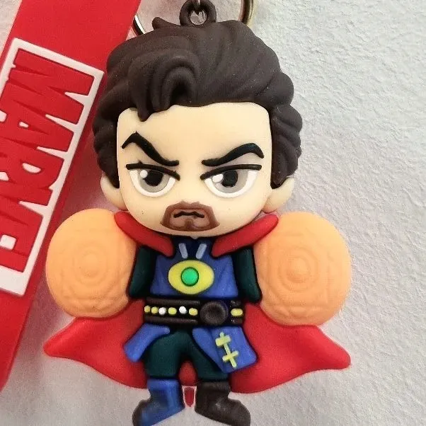 breloczek-brelok-silikonowy-marvel-dr-strange-cechy-dodatkowe-karabinczyk