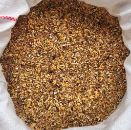 karma-pokarm-dla-kur-i-niosek-drobiu-25kg-naturalna-pasza-tylko-ziarno
