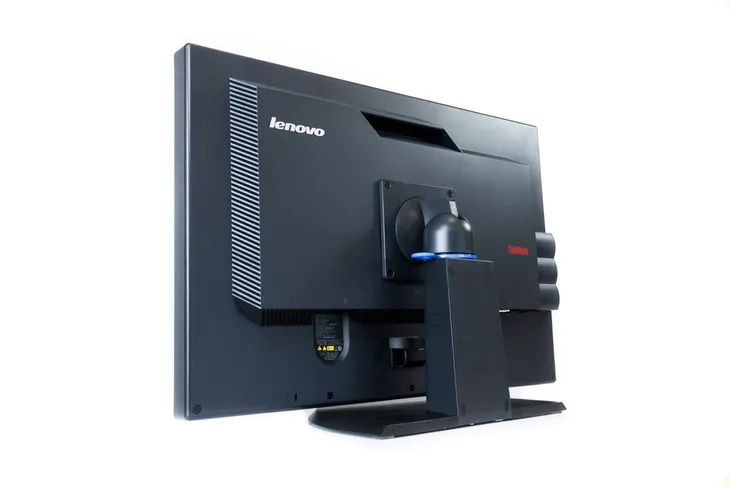 monitor-lcd-24-lenovo-lt2452p