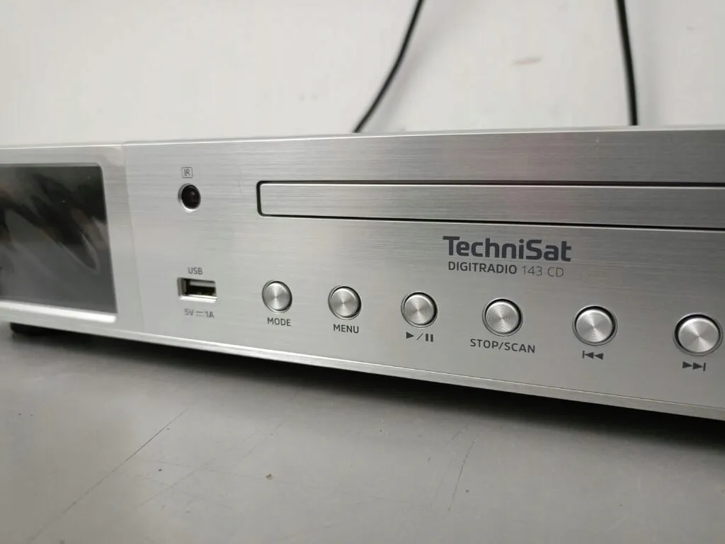 radio-sieciowe-technisat-digitradio-143-cd-v3-stan-powystawowy