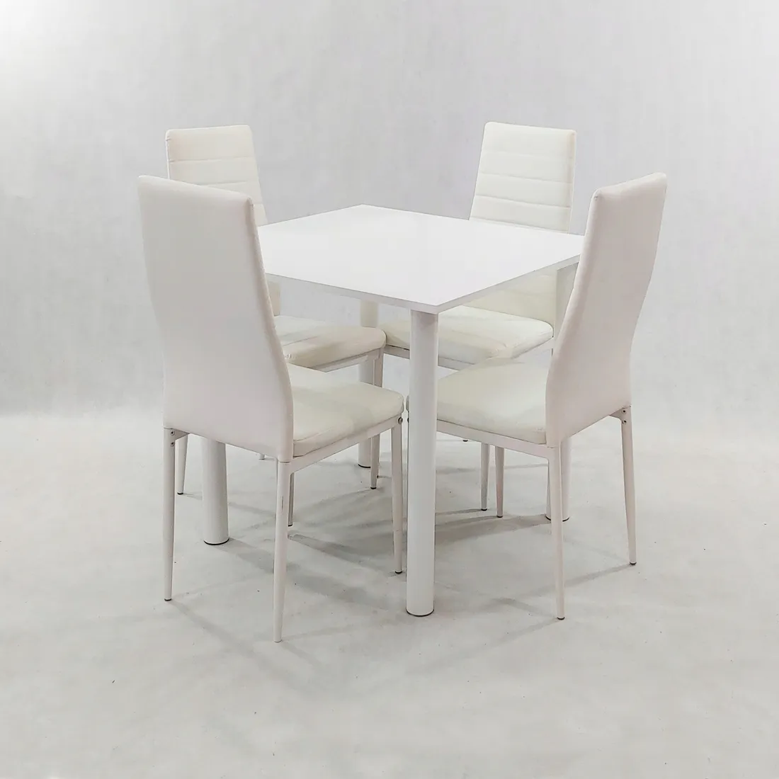 stol-lugano-80x80-bialy-stan-nowy