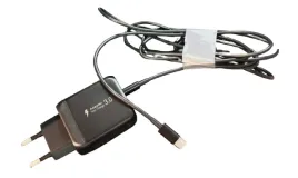 ladowarka-usb-c-20w-pd-kabel-1-9m-fast-charge-3-0-czarna
