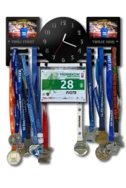wieszak-na-medale-i-numery-startowe-z-zegarem-plus-ramka-na-zdjecia-365-1