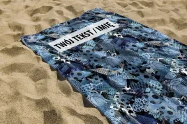 recznik-pilki-z-twoim-dowolnym-tekstem-130x75cm-091f