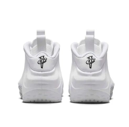 air-foamposite-one-kod-producenta-hj5195100-marka-nike