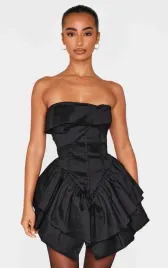 kc37201-prettylittlething-petite-rozkloszowana-sukienka-mini-24-m