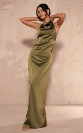 xc45102-prettylittlething-satynowa-sukienka-maxi-w-kolorze-khaki-24-l
