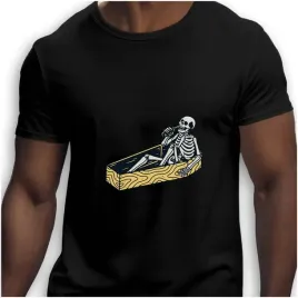 koszulka-meska-czarna-nadruk-szkielet-w-trumnie-3xl