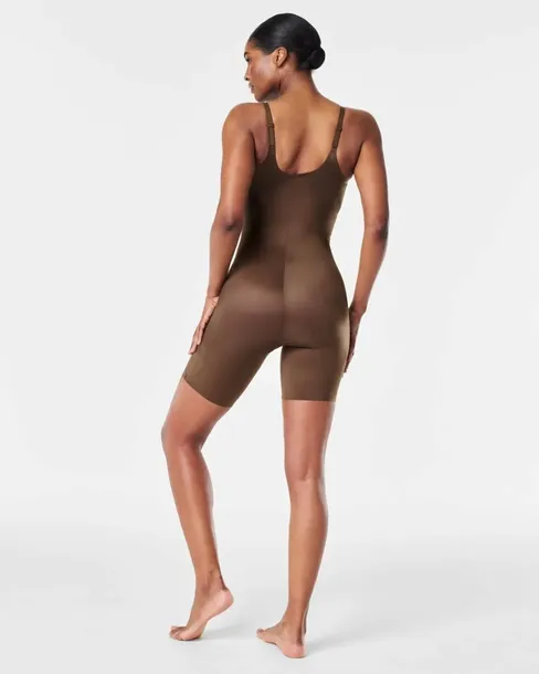 body-do-polowy-uda-spanxshape-l-plec-produkt-uniseks