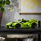 lego-technic-samochod-model-lamborghini-huracan-42161-material-plastik