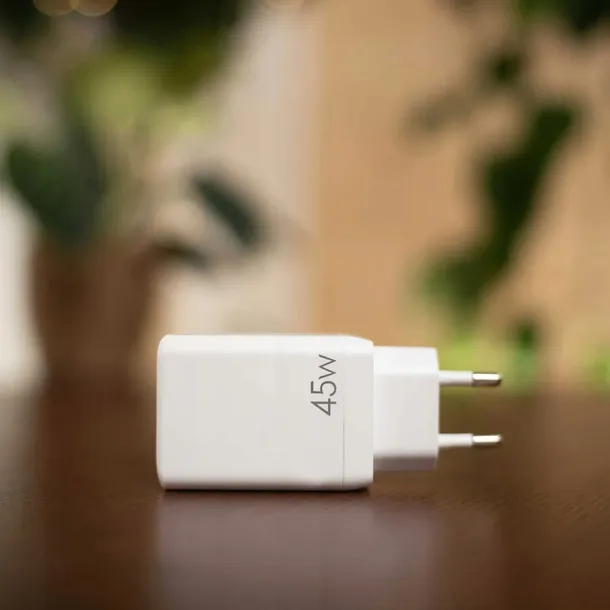 spacecase-ladowarka-usb-c-45w-gan-do-telefonow-napiecie-wyjsciowe-20-v