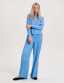 niebieskie-luzne-spodnie-z-dodatkiem-cupro-reserved-xs
