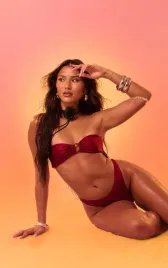 czerwony-dol-od-bikini-prettylittlething-m