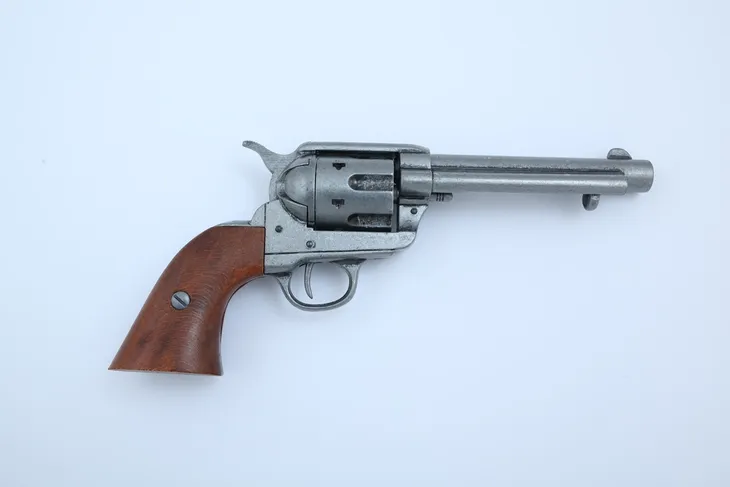 replika-rewolweru-peacemaker-denix-model-1106-g-waga-z-opakowaniem-1-3-kg