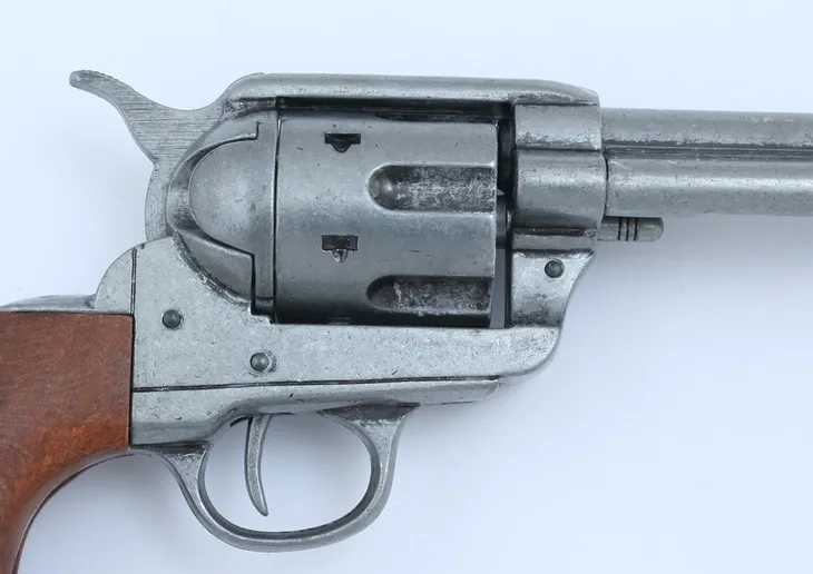 replika-rewolweru-peacemaker-denix-model-1106-g-waga-z-opakowaniem-1-3-kg