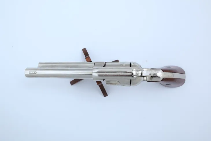 replika-rewolwer-peacemaker-s-colt-denix-model-1106-nq-waga-z-opakowaniem-1-3-kg