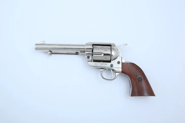 replika-rewolwer-peacemaker-s-colt-denix-model-1106-nq-waga-z-opakowaniem-1-3-kg