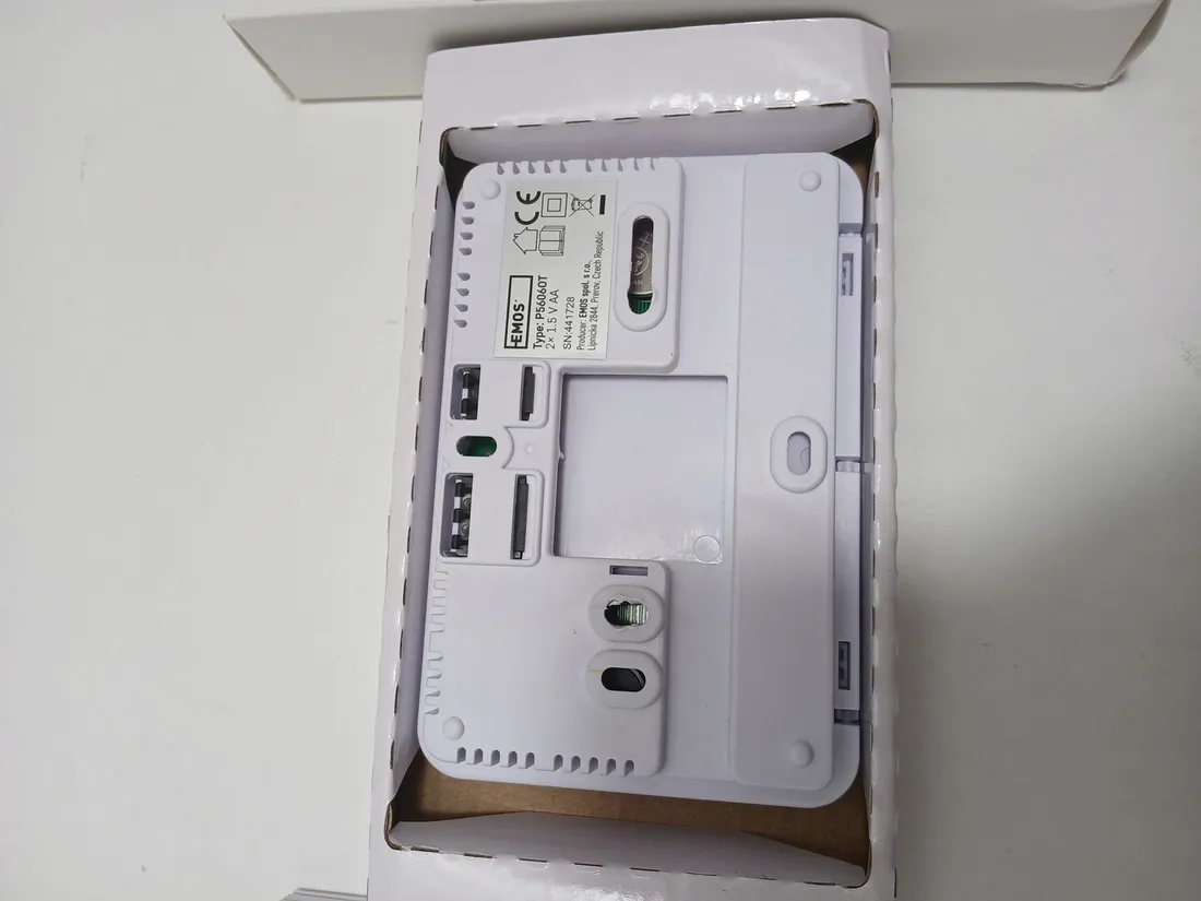 termostat-emos-p5606ot