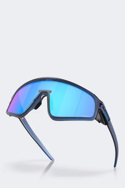 okulary-oakley-latch-panel-prizm-sapphire-matte-plec-produkt-uniseks