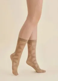 gabriella-skarpetki-damskie-rajstopowe-syla-w-trojkaty-bege