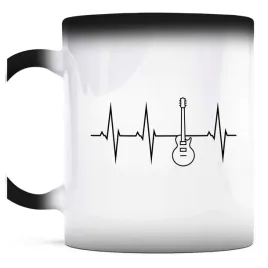 kubek-magiczny-do-kawy-gitara-heartbeat-linia-zycia-ekg-muzyka-rock