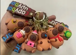 brelok-do-kluczy-kapibara-breloczek-brelok-do-plecaka-zabawka