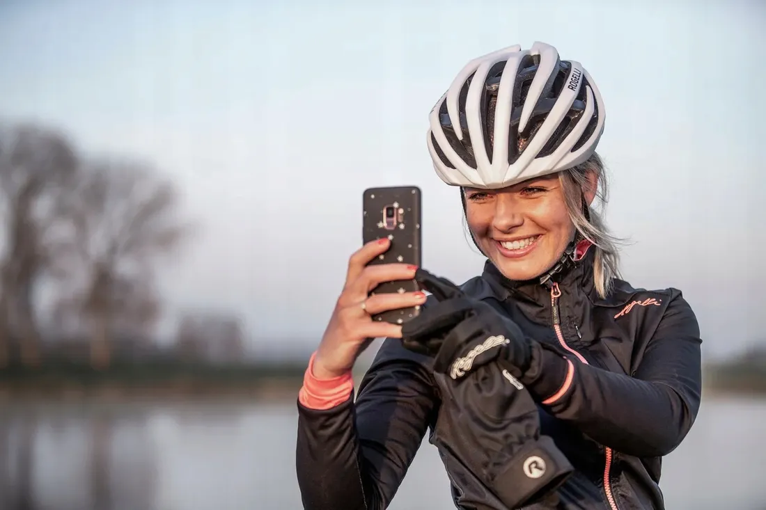 rogelli-tecta-ultralekki-kask-rowerowy