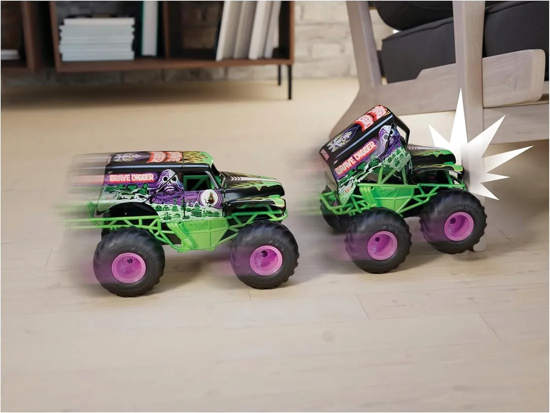 pojazd-spin-master-monster-jam-smash-and-bash-grave-digger-rc