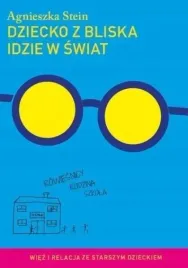 dziecko-z-bliska-idzie-w-swiat-mamania